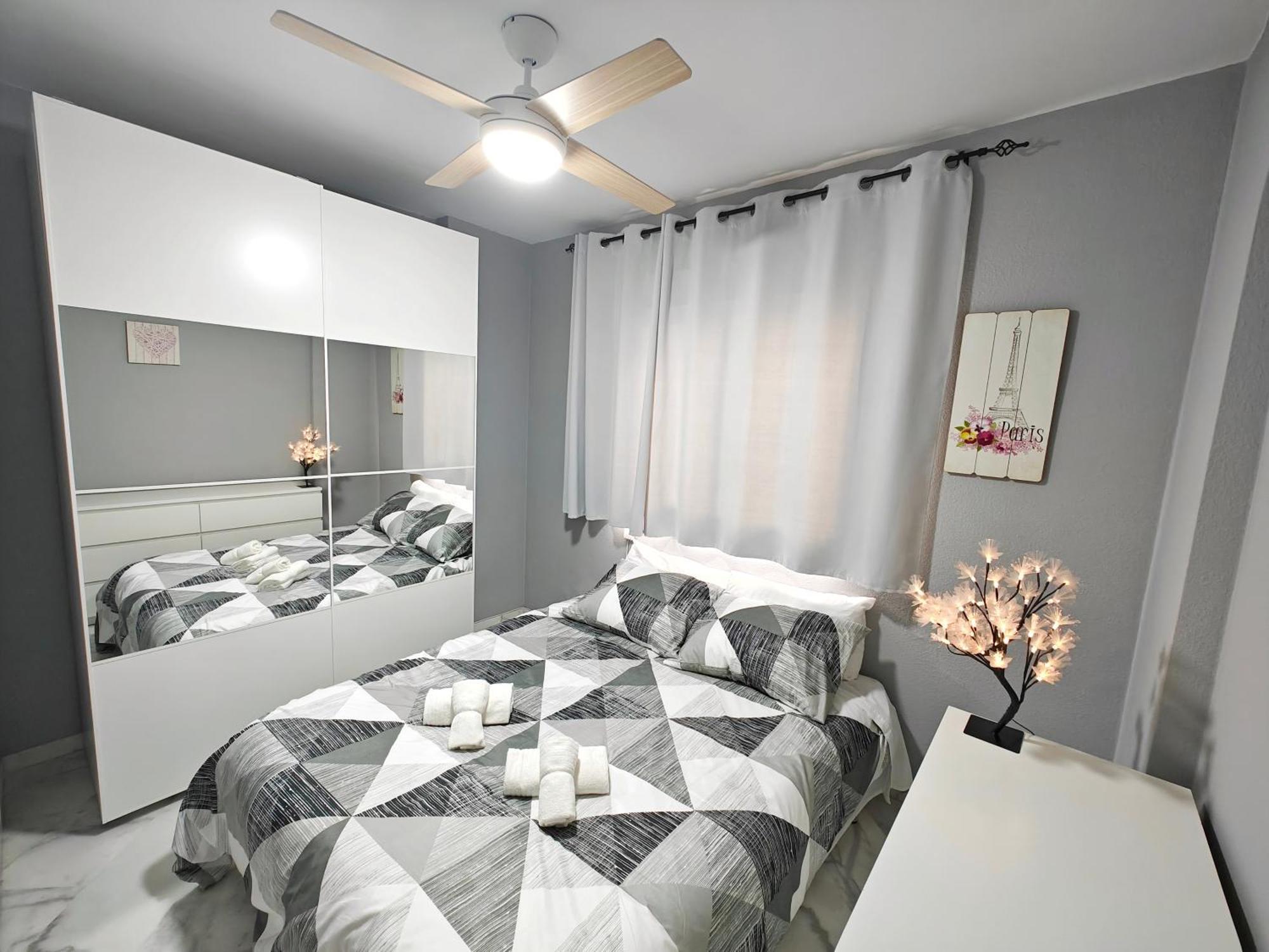 Moderno Piso Centrico 3 Habitaciones Junto Al Mar เอสเตโปนา ภายนอก รูปภาพ