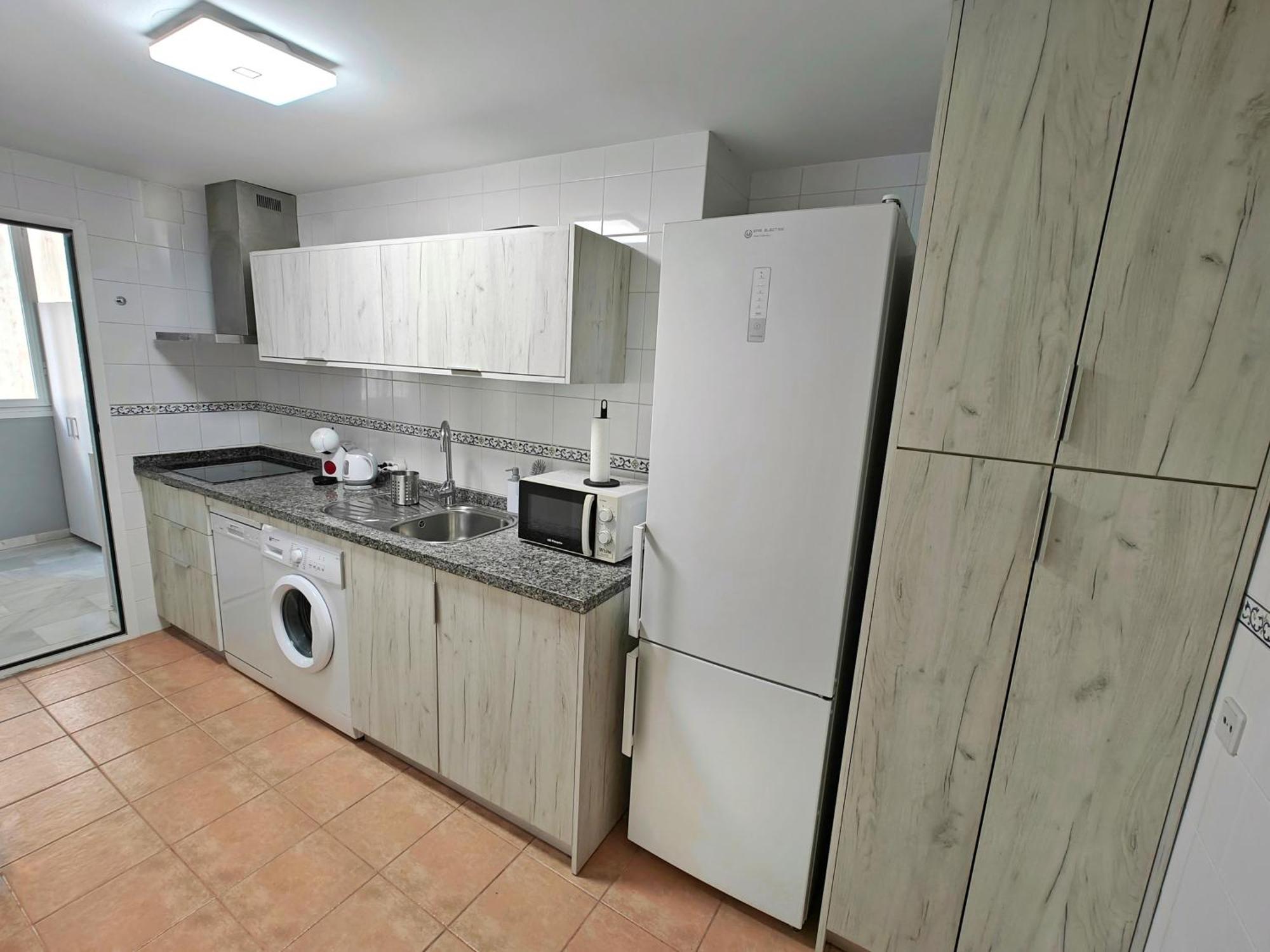 Moderno Piso Centrico 3 Habitaciones Junto Al Mar เอสเตโปนา ภายนอก รูปภาพ